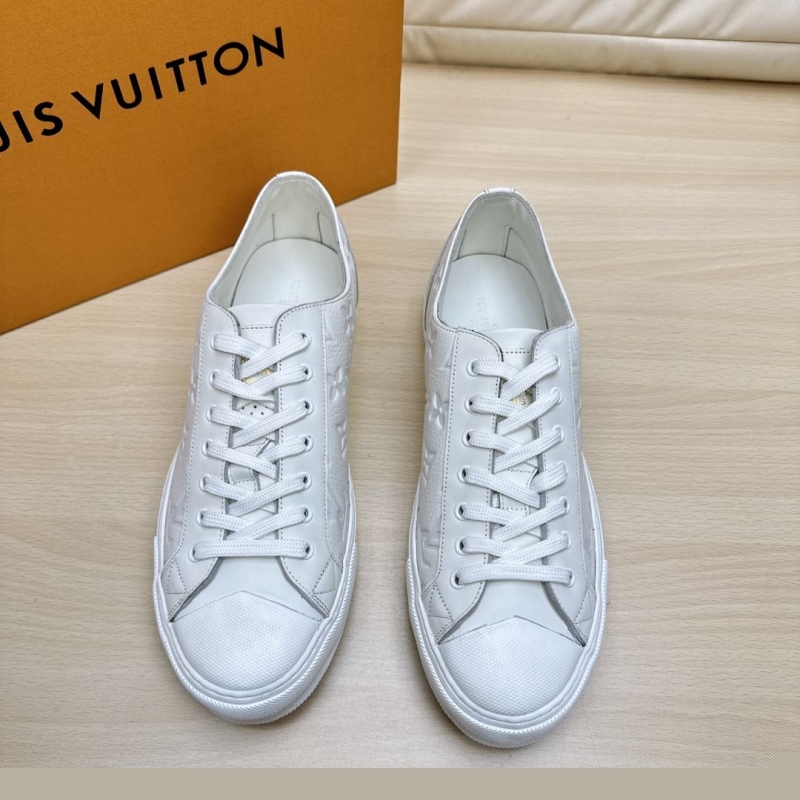 l**is V*t*n sneakers
